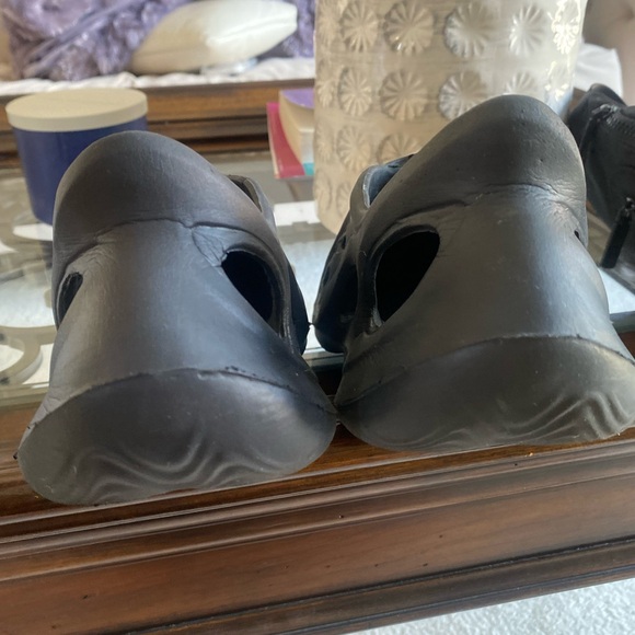 YEEZEYS! Excellent CONDITION YEEZYS, Sz 38! Used but LOTS & LOTS OF LIFE LEFT. - Picture 6 of 9